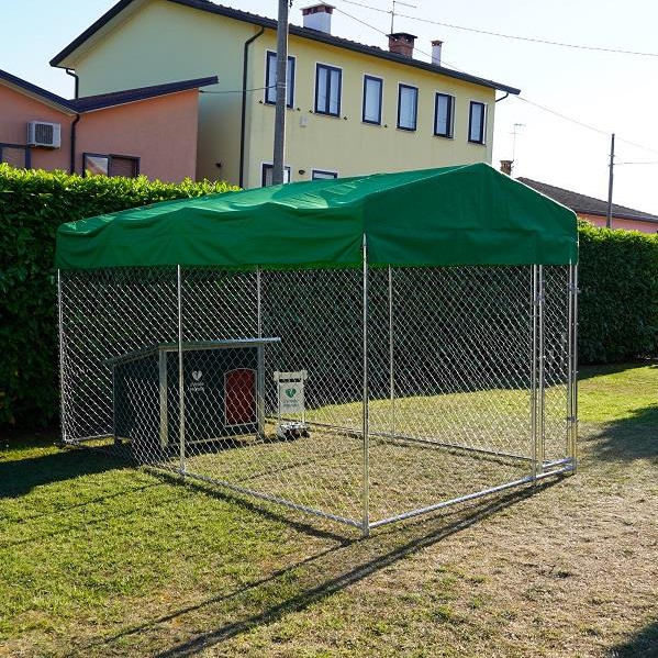 Box Per Cani Modello Husky Grande Recinto 3,96 X 2,28 Coperto Con Porta Ciotole