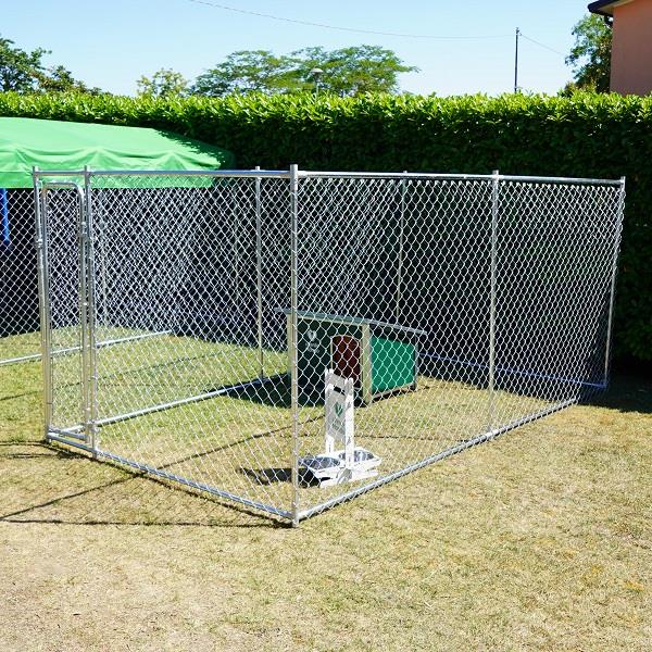 Box Per Cani Modello Husky Media Recinto 3,96 X 2,28 Senza Copertura Con Porta Ciotole